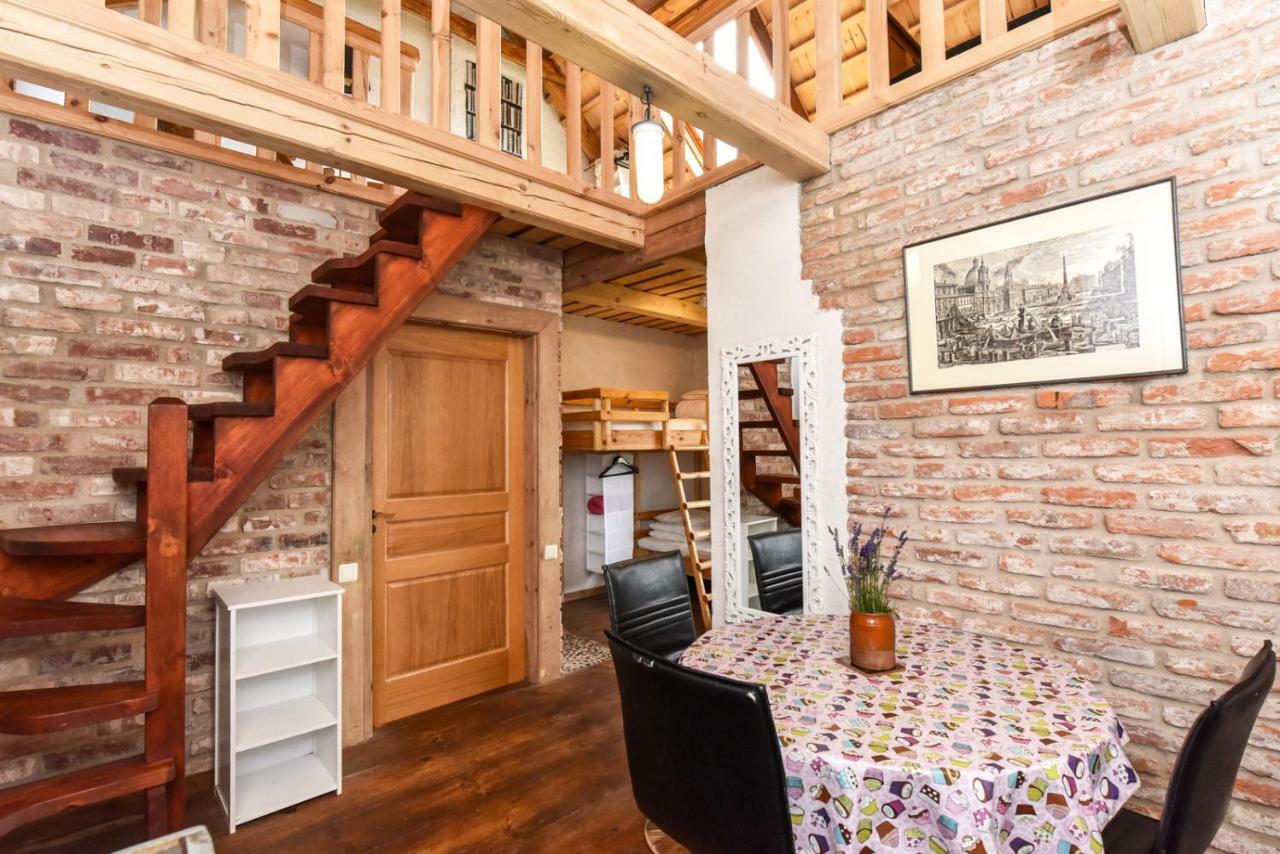 Jurgi Apartment Папе Екстериор снимка